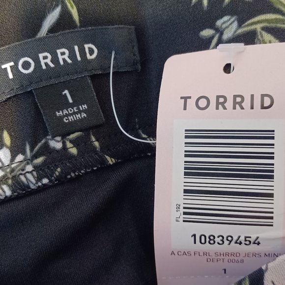 Torrid Floral Shirred Mini Skirt Size 1 NWT - Picture 2 of 3